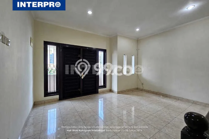 Rumah Disewakan Jakarta Barat LT 144m2 LB 175m2 Area Permata Buana Rumah Disewakan Jakarta Barat LT 144m2 LB 175m2 Area Permata Buana