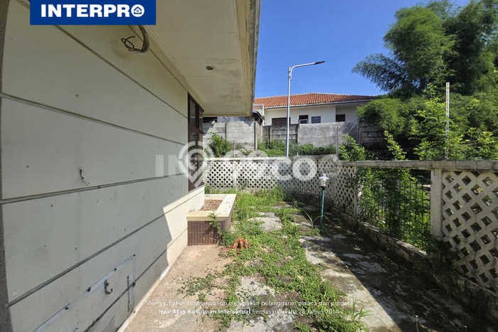 Dijual Rumah Mewah Elegan Dengan View Cantik di Intercon, Jakarta Barat Dijual Rumah Mewah Elegan Dengan View Cantik di Intercon, Jakarta Barat