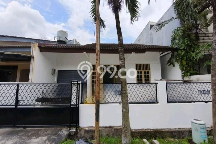Rumah Cantik Siap Pakai Di Kebon Jeruk Luas 160m2 Aman Rumah Cantik Siap Pakai Di Kebon Jeruk Luas 160m2 Aman