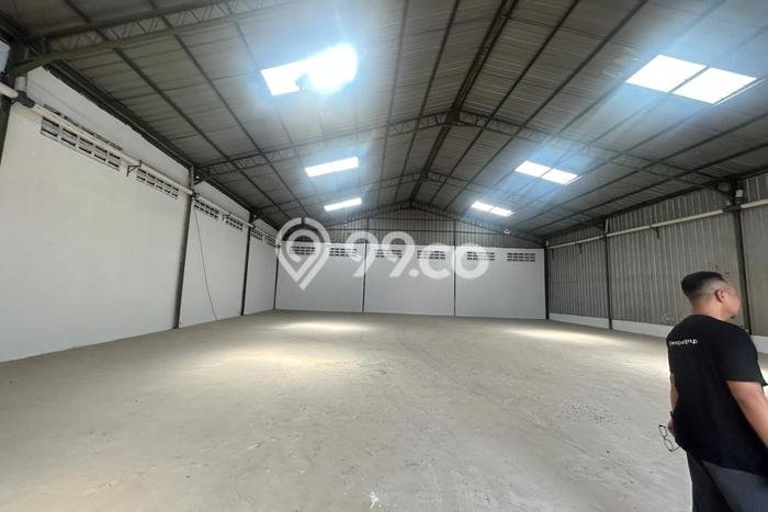 Disewakan Gudang di Cipondoh Tangerang LT 800m2, LB 500m2 Disewakan Gudang di Cipondoh Tangerang LT 800m2, LB 500m2
