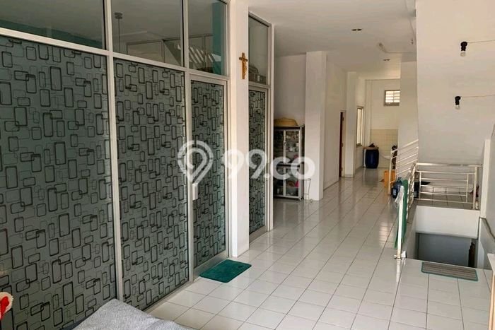 Ruko Dijual di Jakarta Barat LT 175m2 & LB 200m2 Lokasi Terbaik! Ruko Dijual di Jakarta Barat LT 175m2 & LB 200m2 Lokasi Terbaik!