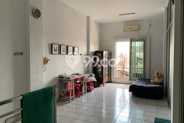 Ruko Dijual di Jakarta Barat LT 175m2 & LB 200m2 Lokasi Terbaik! Ruko Dijual di Jakarta Barat LT 175m2 & LB 200m2 Lokasi Terbaik!