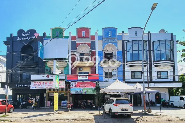 Lokasi Strategis! Dijual Ruko Bisnis di Tamalate, Makassar Kondisi Bagus Lokasi Strategis! Dijual Ruko Bisnis di Tamalate, Makassar Kondisi Bagus