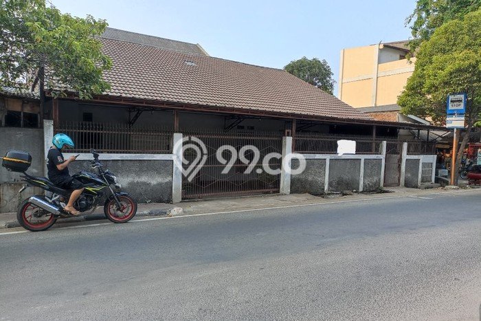 Hunian Mewah LB 200m2 Siap Pakai Desain Elegan di Cengkareng Barat, Jakarta Barat Hunian Mewah LB 200m2 Siap Pakai Desain Elegan di Cengkareng Barat, Jakarta Barat
