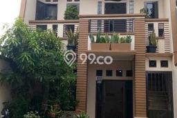 Rumah Elit Modern Tanpa Renovasi di Grogol Jakarta Barat Rumah Elit Modern Tanpa Renovasi di Grogol Jakarta Barat