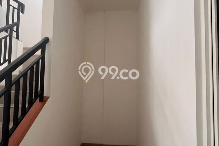 Ruko Siap Pakai Kawasan , Luas 107m2m², Area Komersial, Akses Mudah Ruko Siap Pakai Kawasan , Luas 107m2m², Area Komersial, Akses Mudah