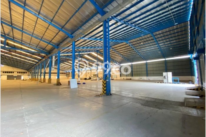 Gudang di Cikarang, Luas 5952m², Kawasan Bisnis, Strategis Gudang di Cikarang, Luas 5952m², Kawasan Bisnis, Strategis