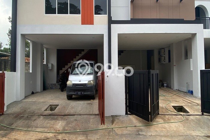 Jual Rumah Bagus Siap Huni LB 197m2 di Tembalang, Semarang Jual Rumah Bagus Siap Huni LB 197m2 di Tembalang, Semarang