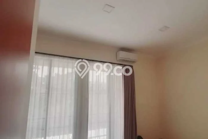 For Sale Rumah 3 Kamar Lokasi Strategis Bagus dan Strategis di Banyumanik For Sale Rumah 3 Kamar Lokasi Strategis Bagus dan Strategis di Banyumanik
