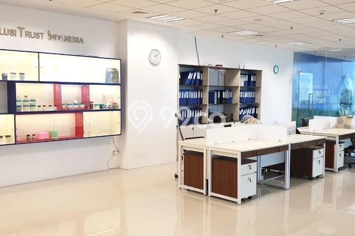 Kantor Disewa di Jakarta Selatan dengan LB 240m2 Area Komersial Ramai Kantor Disewa di Jakarta Selatan dengan LB 240m2 Area Komersial Ramai