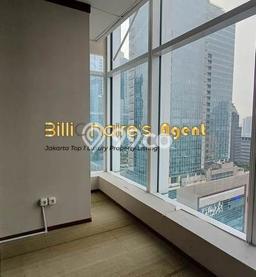 Unit Kantor Disewakan di Sudirman di Area Ramai & Strategis Unit Kantor Disewakan di Sudirman di Area Ramai & Strategis