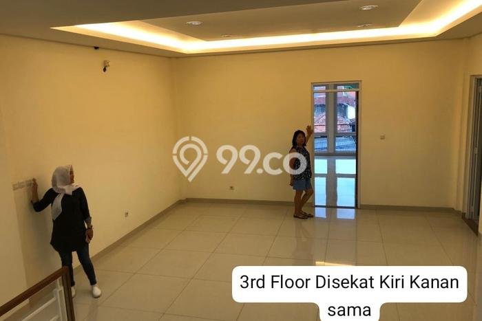 Dijual! Ruko di Moch Toha Bandung LT 105m2 / LB 260m2 Kawasan Strategis Dijual! Ruko di Moch Toha Bandung LT 105m2 / LB 260m2 Kawasan Strategis