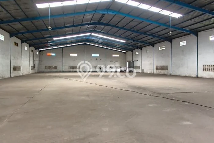 Gudang Disewa di Bandung dengan LB 1371m2 Area Komersial Ramai Gudang Disewa di Bandung dengan LB 1371m2 Area Komersial Ramai