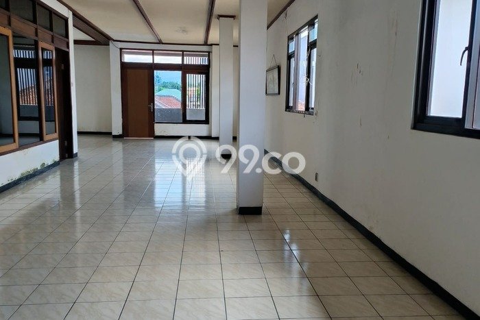 Rumah Disewakan Bandung LT 590m2 LB 800m2 Area Moch Toha Rumah Disewakan Bandung LT 590m2 LB 800m2 Area Moch Toha