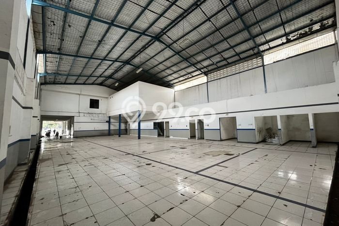 Gudang Disewa di Bandung dengan LB 1000m2 Area Komersial Ramai Gudang Disewa di Bandung dengan LB 1000m2 Area Komersial Ramai