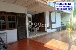 For Sale! Luxury House LT 226m2 Desain Elegan di Kav DKI For Sale! Luxury House LT 226m2 Desain Elegan di Kav DKI
