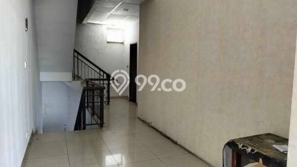 Ruko Dijual di Bandung LT 100m2 & LB 200m2 Lokasi Terbaik! Ruko Dijual di Bandung LT 100m2 & LB 200m2 Lokasi Terbaik!
