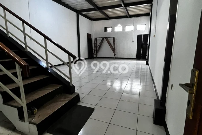 Unit Ruko Tersedia di Otista Spesifikasi LB 250m2 Unit Ruko Tersedia di Otista Spesifikasi LB 250m2