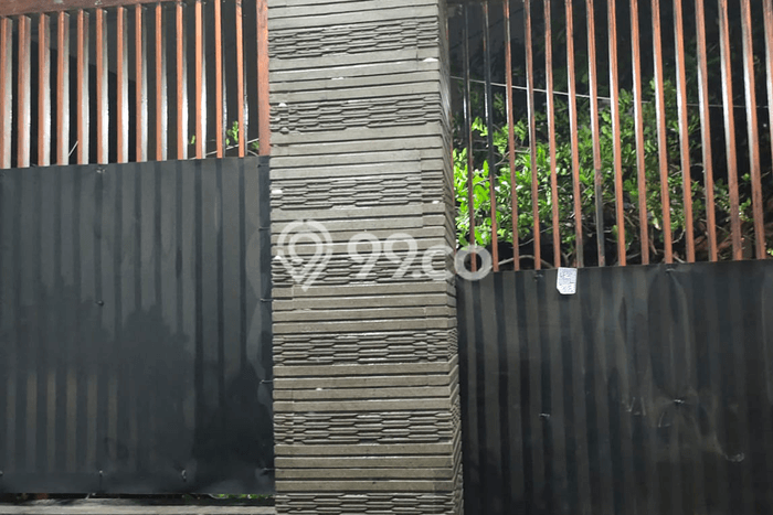 Rumah di Senen, Jakarta Pusat, Luas 52m² LB 104m² Rumah di Senen, Jakarta Pusat, Luas 52m² LB 104m²