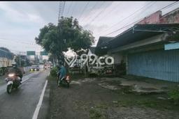 LOKASI BISNIS! Gudang Disewakan di Gampengrejo, Luas 270m2m², Area Utama, Ready Operasional LOKASI BISNIS! Gudang Disewakan di Gampengrejo, Luas 270m2m², Area Utama, Ready Operasional