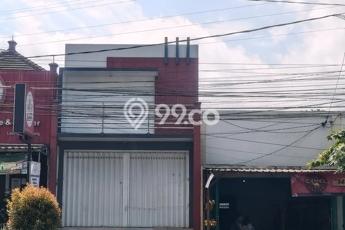Ruko Disewa di Malang dengan LB 85m2 Area Komersial Ramai Ruko Disewa di Malang dengan LB 85m2 Area Komersial Ramai