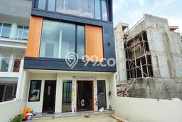Rumah Cilandak Dijual Depan Citos. Bangunan Baru, Jalan Besar Rumah Cilandak Dijual Depan Citos. Bangunan Baru, Jalan Besar