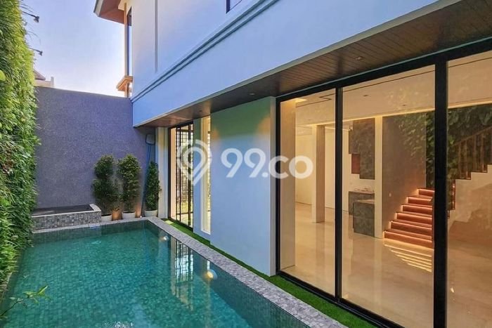Rumah Dijual Pondok Indah. Unit Baru, Ada Lift, Private Pool. Nego Rumah Dijual Pondok Indah. Unit Baru, Ada Lift, Private Pool. Nego