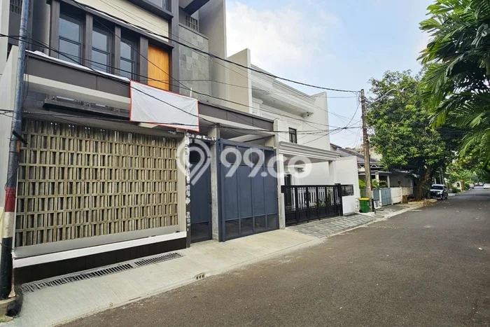 Rumah Pondok Indah, Bangunan Baru. Dekat Pim. Murah Bisa Nego Rumah Pondok Indah, Bangunan Baru. Dekat Pim. Murah Bisa Nego