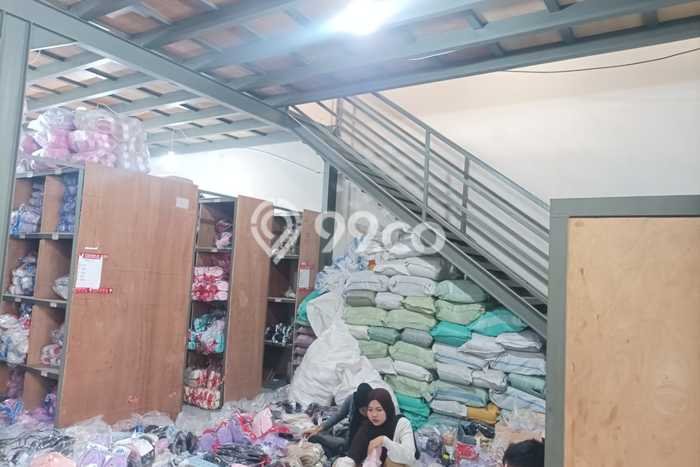Lokasi Strategis! Dijual Gudang Bisnis di Periuk, Tangerang Kondisi Bagus Lokasi Strategis! Dijual Gudang Bisnis di Periuk, Tangerang Kondisi Bagus