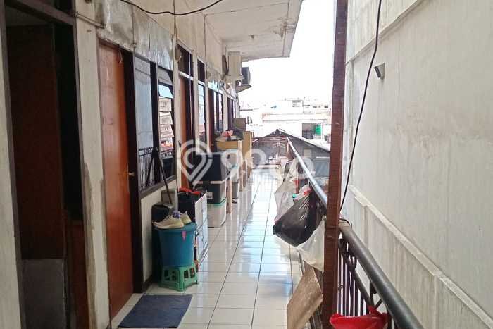 Unit Ruko Dijual di Jakarta Pusat LT 370m2 & LB 674m2 Unit Ruko Dijual di Jakarta Pusat LT 370m2 & LB 674m2