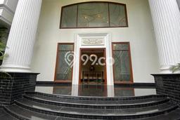 Jual Rumah Luas Megah Dengan View Eksklusif di Kuningan, Jakarta Selatan Jual Rumah Luas Megah Dengan View Eksklusif di Kuningan, Jakarta Selatan
