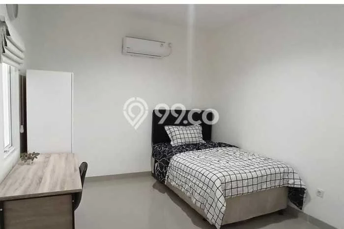 Rumah Kost Dijual di Karawaci, Tangerang, Spesifikasi 11 KT, 11 KM, 200m2 Rumah Kost Dijual di Karawaci, Tangerang, Spesifikasi 11 KT, 11 KM, 200m2