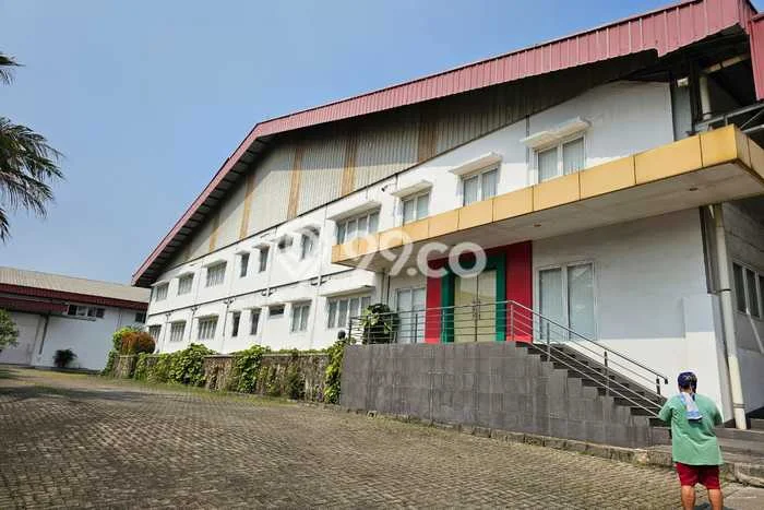Lokasi Strategis! Dijual Gudang Bisnis di Citeureup, Bogor Kondisi Baik Lokasi Strategis! Dijual Gudang Bisnis di Citeureup, Bogor Kondisi Baik