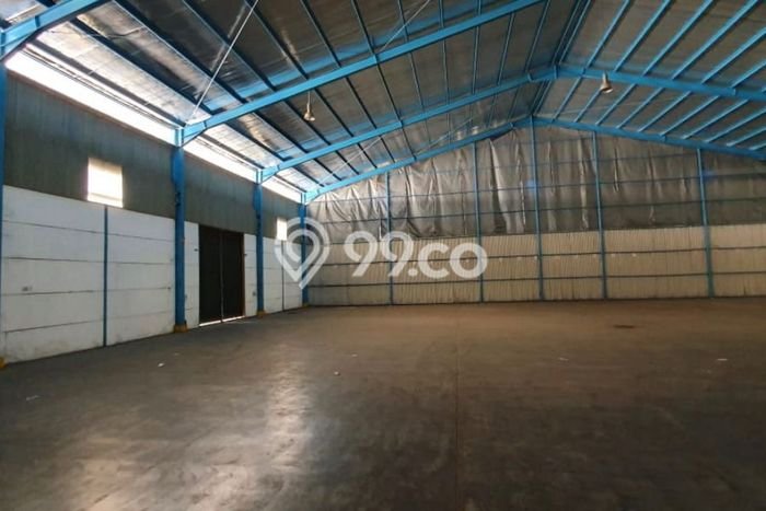 Disewakan Gudang di Kawasan Ramai Jababeka Luas 2700m2 Disewakan Gudang di Kawasan Ramai Jababeka Luas 2700m2