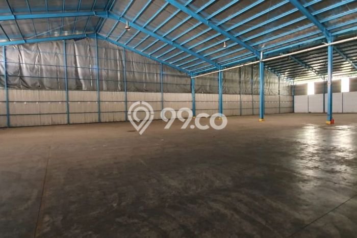 Disewakan Gudang di Kawasan Ramai Jababeka Luas 2700m2 Disewakan Gudang di Kawasan Ramai Jababeka Luas 2700m2