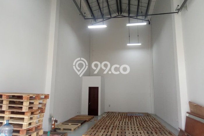 Disewakan Gudang di Kawasan Ramai Teluk Naga Luas 120m2 Disewakan Gudang di Kawasan Ramai Teluk Naga Luas 120m2