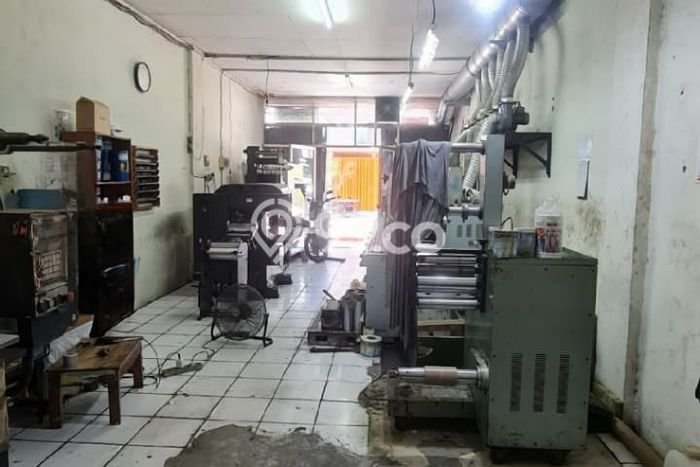 Dijual! Ruko di Daan Mogot Tangerang LT 67m2 / LB 180m2 Kawasan Bisnis Dijual! Ruko di Daan Mogot Tangerang LT 67m2 / LB 180m2 Kawasan Bisnis