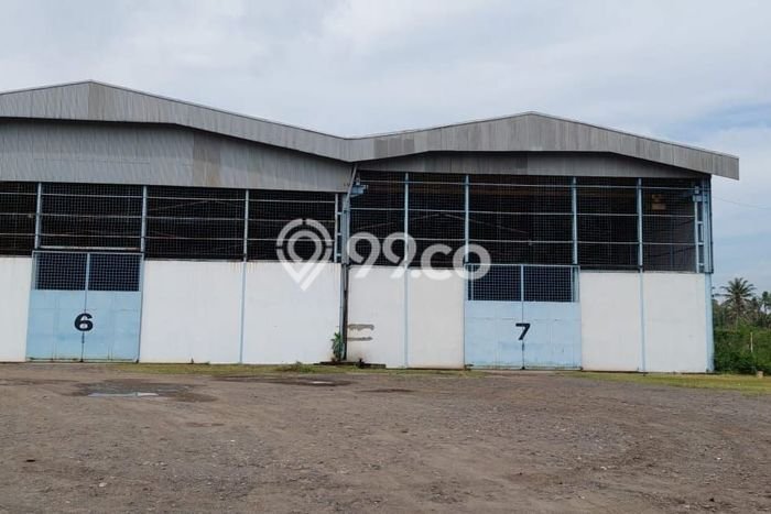 Unit Gudang Dijual di Jayanti Tangerang Luas Bangunan 33000m2 Unit Gudang Dijual di Jayanti Tangerang Luas Bangunan 33000m2