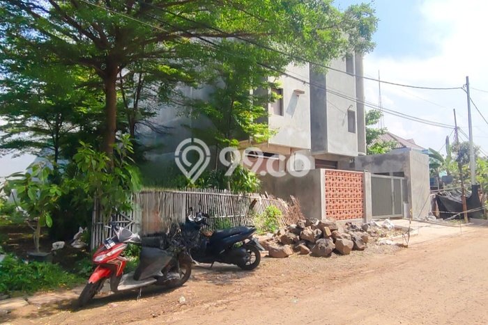 Lahan Dijual Lokasi Strategis di Jakarta Barat dengan Luas 250m2 Lahan Dijual Lokasi Strategis di Jakarta Barat dengan Luas 250m2