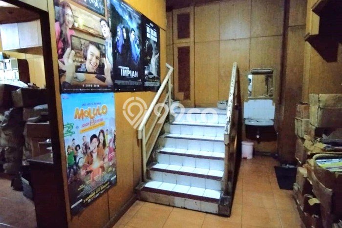 Ruko Bagus Dijual di Roxy Jakarta Pusat Strategis Cocok untuk Kembangkan Bisnis Ruko Bagus Dijual di Roxy Jakarta Pusat Strategis Cocok untuk Kembangkan Bisnis