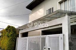 Jual Rumah Mewah Elegan Dengan View Cantik di Taman Kopo Indah, Bandung Jual Rumah Mewah Elegan Dengan View Cantik di Taman Kopo Indah, Bandung