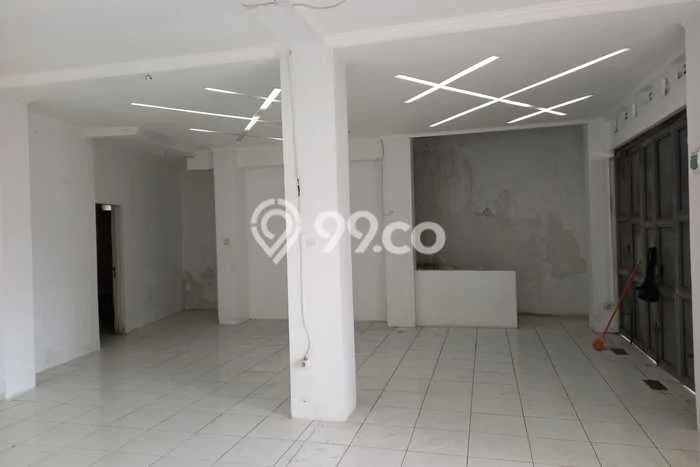 Komersial Disewa di Bandung dengan LB 100m2 Area Komersial Ramai Komersial Disewa di Bandung dengan LB 100m2 Area Komersial Ramai