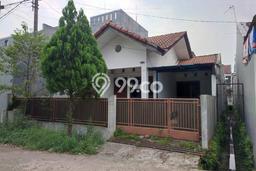 Rumah Sewa Bandung LT 135m2 LB 80m2 Kawasan Taman Kopo Indah Rumah Sewa Bandung LT 135m2 LB 80m2 Kawasan Taman Kopo Indah