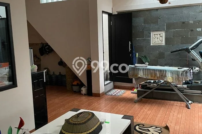 Hunian Cantik Modern Lb 120m2 di Cimahi Utara, Cimahi Hunian Cantik Modern Lb 120m2 di Cimahi Utara, Cimahi
