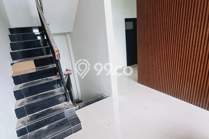 Ruko Dijual di Prime Area Bandung Luas 140m2 Ruko Dijual di Prime Area Bandung Luas 140m2