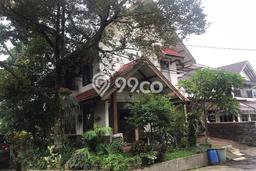 Rumah Mewah LB 250m2 Siap Huni Desain Elegan di Tubagus Ismail, Bandung Rumah Mewah LB 250m2 Siap Huni Desain Elegan di Tubagus Ismail, Bandung