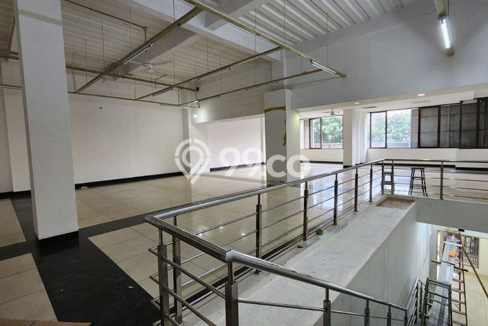 Gudang Disewa di Bandung dengan LB 900m2 Area Komersial Ramai Gudang Disewa di Bandung dengan LB 900m2 Area Komersial Ramai