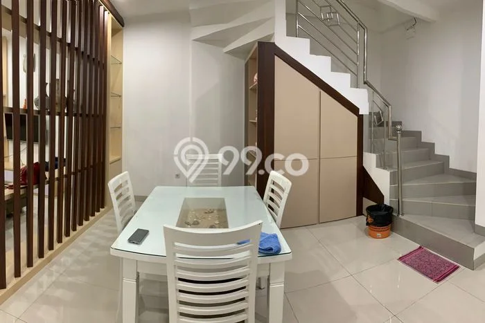 Disewakan! Rumah 3 Kamar Tidur &
3 Kamar Mandi di Kota Baru Parahyangan, Bandung Disewakan! Rumah 3 Kamar Tidur &
3 Kamar Mandi di Kota Baru Parahyangan, Bandung