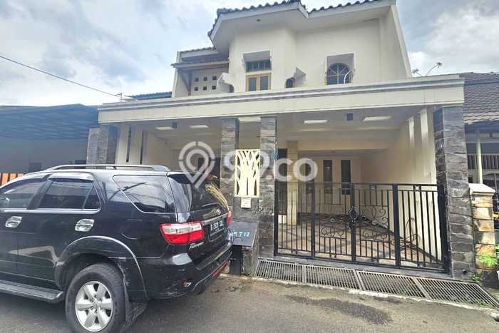 Rumah Luas Asri 4 KT Siap Pakai di Pondok Bambu Jakarta Timur Rumah Luas Asri 4 KT Siap Pakai di Pondok Bambu Jakarta Timur