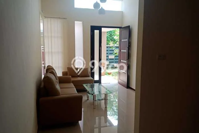 Disewakan Rumah Konsep Modern di Pakis Malang dengan 5 KT Disewakan Rumah Konsep Modern di Pakis Malang dengan 5 KT